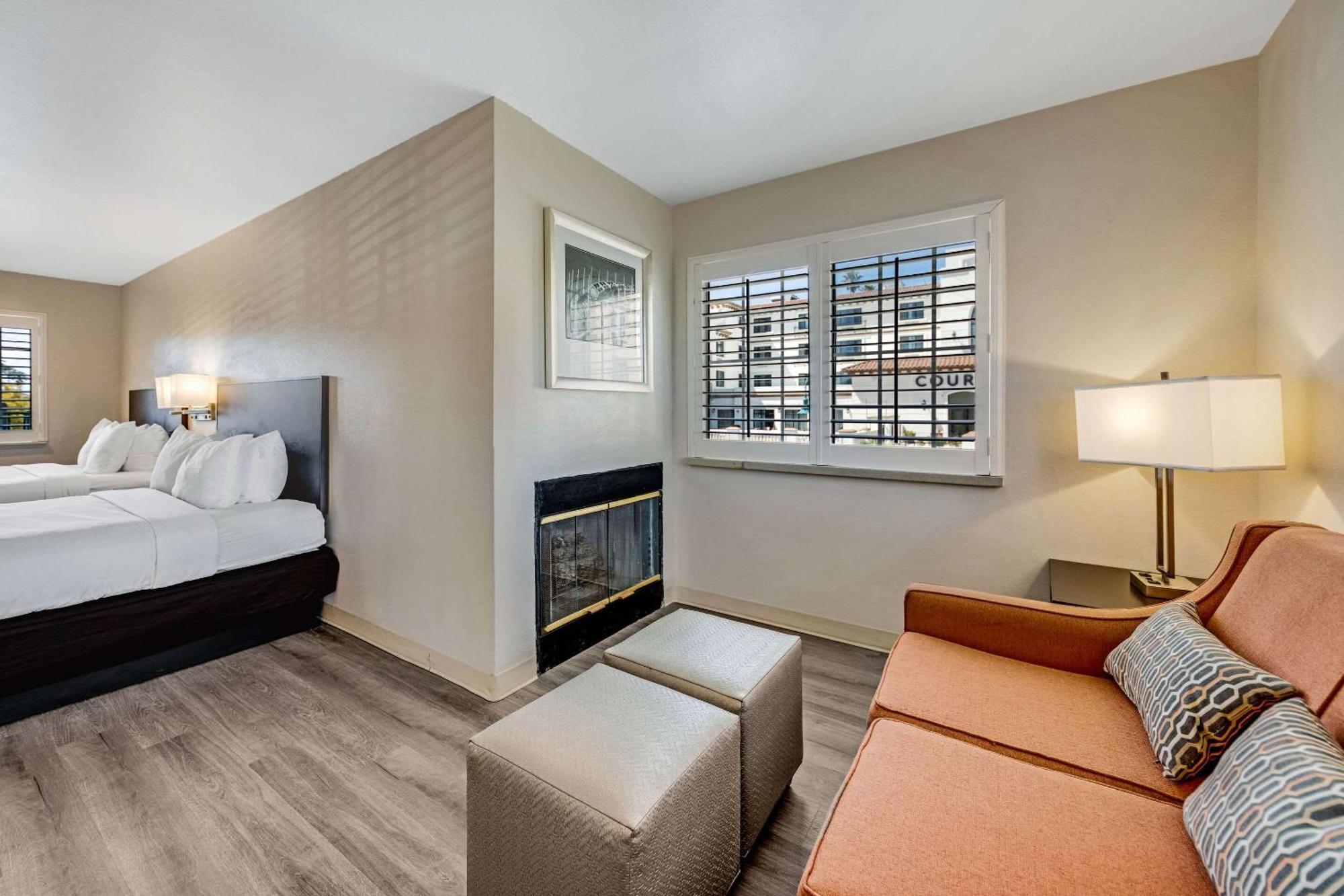 Hotel Comfort Boardwalk 2*