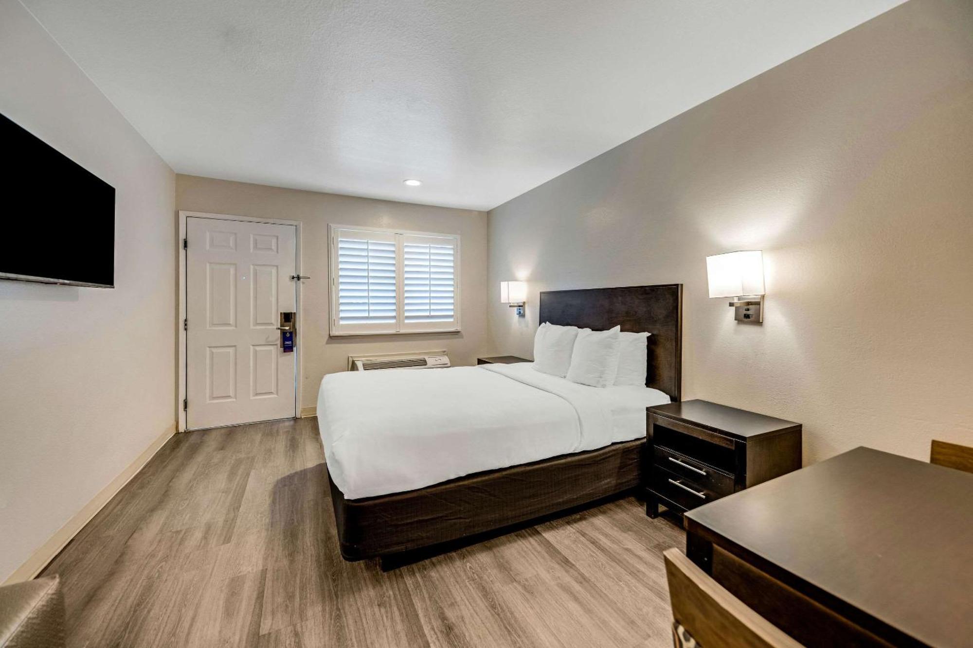 Hotel Comfort Boardwalk